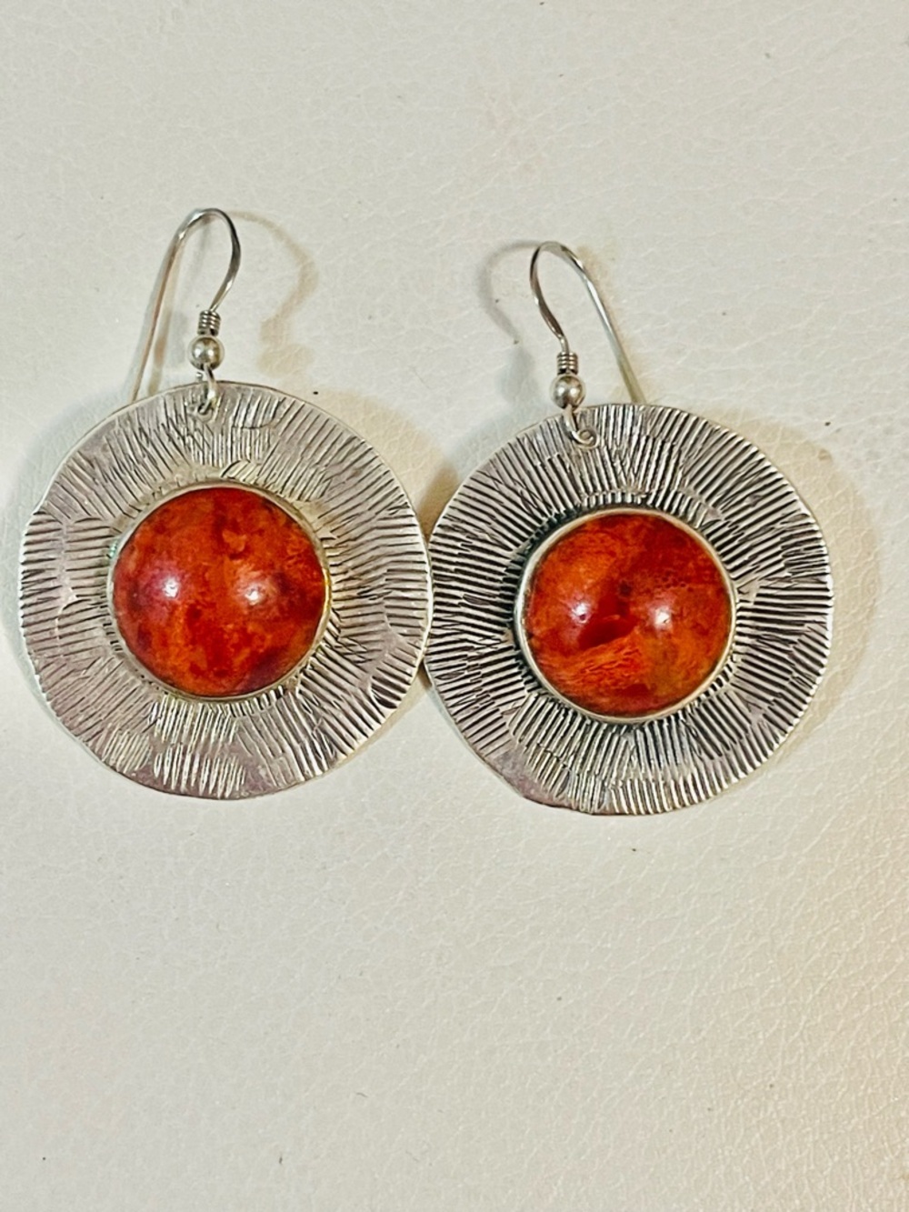 Vtg 925 Sterling Silver Thailand Coral dangle earrings 21 g